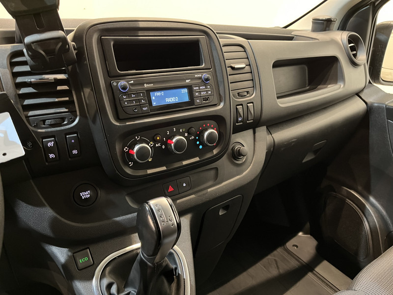 Fourgonnette Renault Trafic 2.0 dCi L1H1 170 PK Automaat Servicebus / Sortimo Inrichting / Euro 6 / Airco / Cruise Control / Camera / Trekhaak / 3-Zits  / BPM VRIJ !!: photos 7