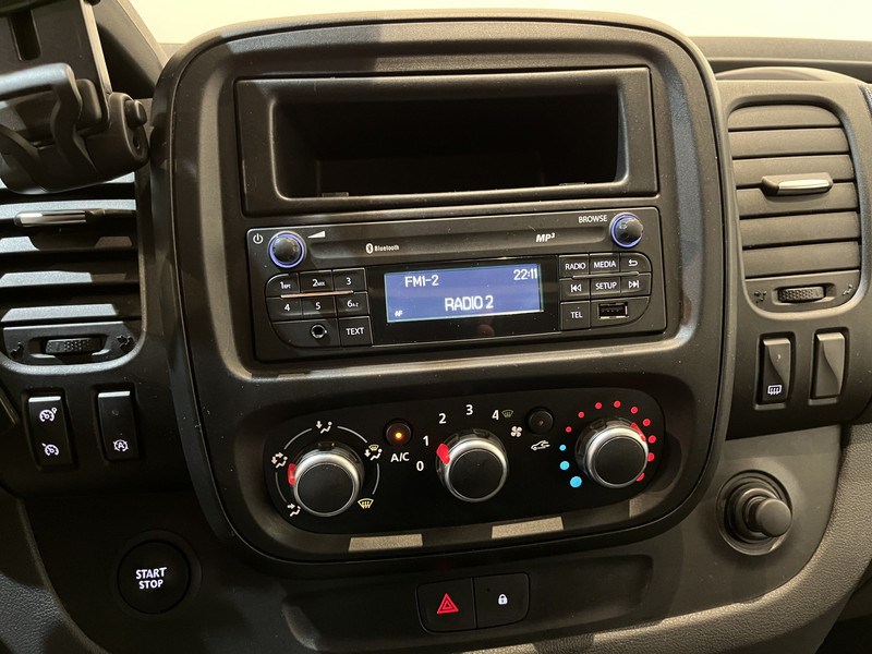 Fourgonnette Renault Trafic 2.0 dCi L1H1 170 PK Automaat Servicebus / Sortimo Inrichting / Euro 6 / Airco / Cruise Control / Camera / Trekhaak / 3-Zits  / BPM VRIJ !!: photos 8