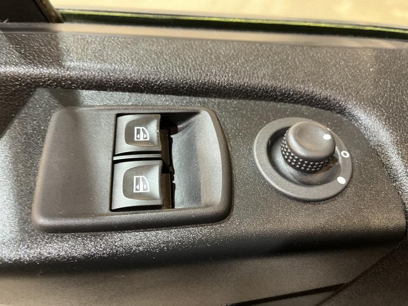 Fourgonnette Renault Trafic 2.0 dCi L1H1 170 PK Automaat Servicebus / Sortimo Inrichting / Euro 6 / Airco / Cruise Control / Camera / Trekhaak / 3-Zits  / BPM VRIJ !!: photos 14