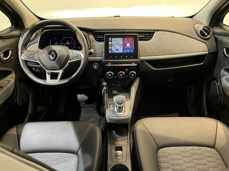 Renault ZOE R110 Experience 52 kWh (Huuraccu) / CarPlay / Camera / Airco / Cruise Control / LMV / Navigatie / 11.000 KM !! Prijs ex BTW € 9.050- - Voiture à hayon: photos 2 Renault ZOE R110 Experience 52 kWh (Huuraccu) / CarPlay / Camera / Airco / Cruise Control / LMV / Navigatie / 11.000 KM !! Prijs ex BTW € 9.050- - Voiture à hayon: photos 2