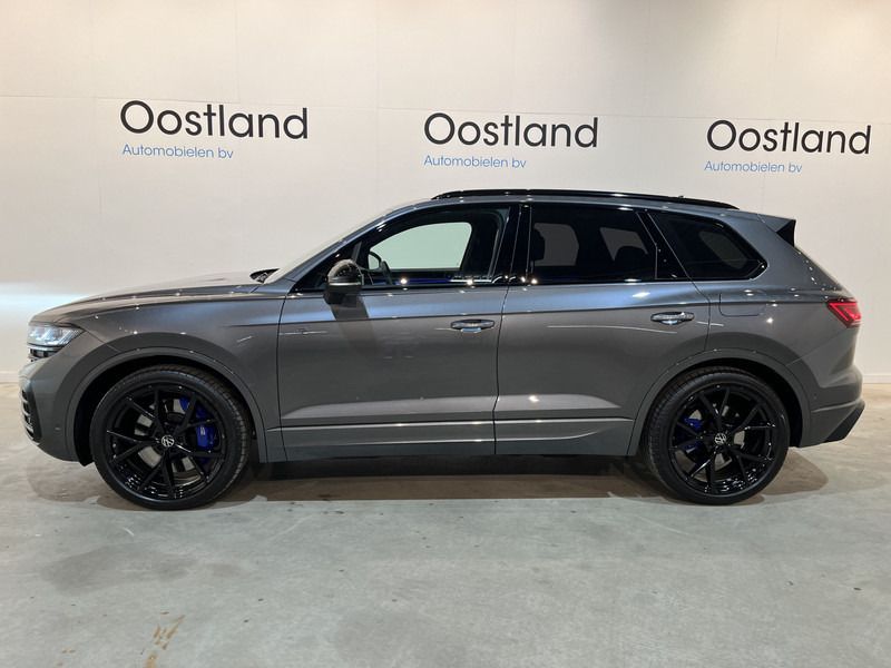 Volkswagen Touareg R 3.0 TSi 462 PK eHybrid 4MOTION Full Options / Luchtvering / IQ Matrix / 360 Camera / Panoramadak / Head-Up / Leder / Stoelventilatie / Stoelverwarming - SUV: photos 3 Volkswagen Touareg R 3.0 TSi 462 PK eHybrid 4MOTION Full Options / Luchtvering / IQ Matrix / 360 Camera / Panoramadak / Head-Up / Leder / Stoelventilatie / Stoelverwarming - SUV: photos 3