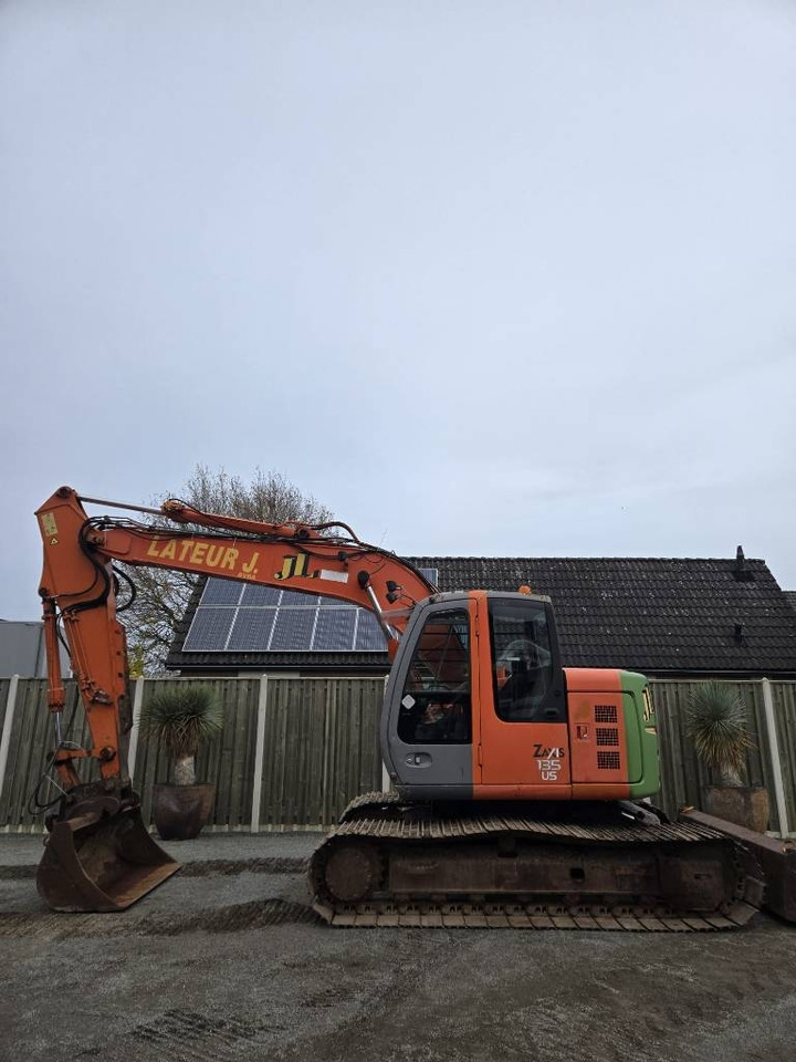 Hitachi ZX 135 US - Pelle sur chenille: photos 1 Hitachi ZX 135 US - Pelle sur chenille: photos 1
