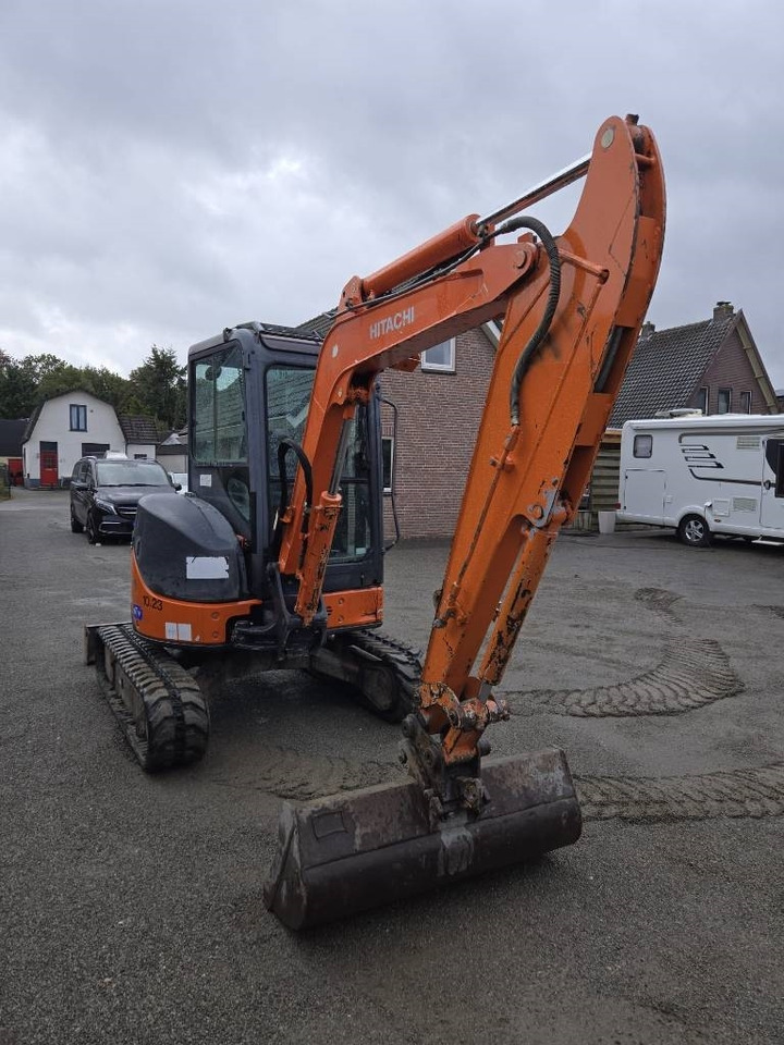 Hitachi ZX 35 U-2  en crédit-bail Hitachi ZX 35 U-2: photos 6