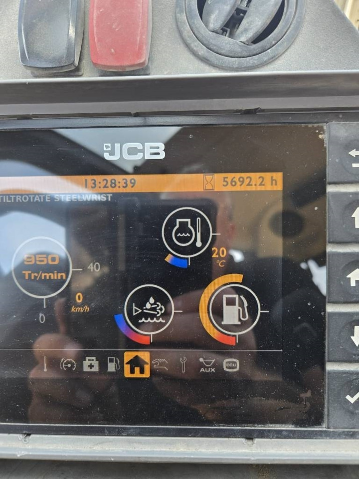 Pelle sur pneus JCB 110 W: photos 17