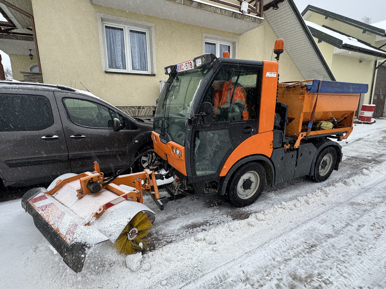 MULTICAR Hako Tremo 4x4 wywrotka Polewaczka zamiatarka pług posypywarka snow schnee - Camion benne: photos 1 MULTICAR Hako Tremo 4x4 wywrotka Polewaczka zamiatarka pług posypywarka snow schnee - Camion benne: photos 1