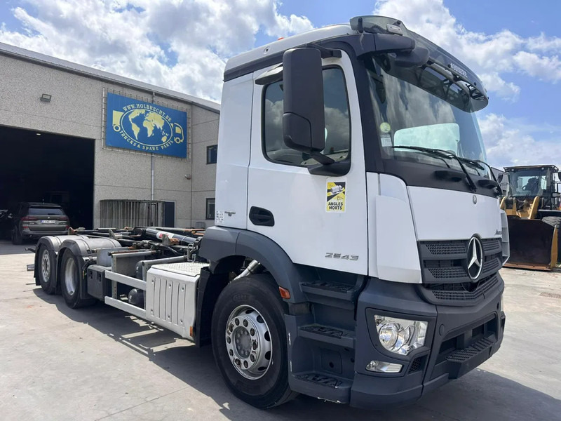 Mercedes-Benz Antos 2543 Hyva - Camion ampliroll: photos 2 Mercedes-Benz Antos 2543 Hyva - Camion ampliroll: photos 2
