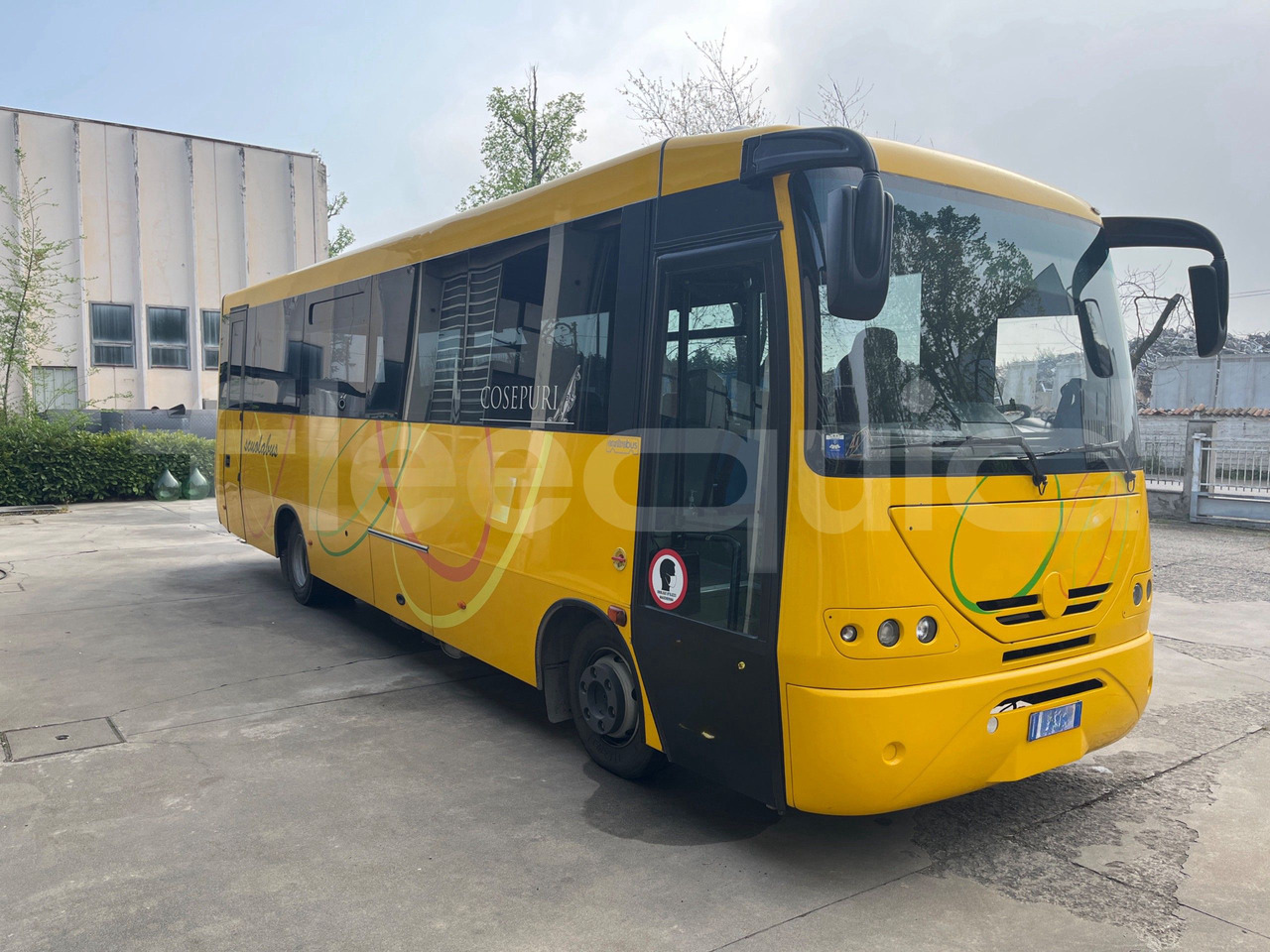 Iveco 100/E4 - Bus scolaire: photos 1 Iveco 100/E4 - Bus scolaire: photos 1