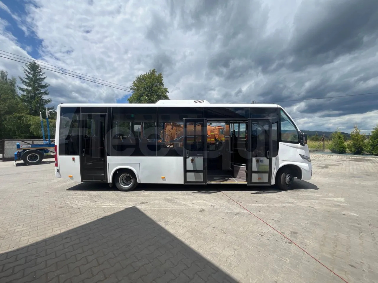 Iveco Daily - Bus urbain: photos 4 Iveco Daily - Bus urbain: photos 4