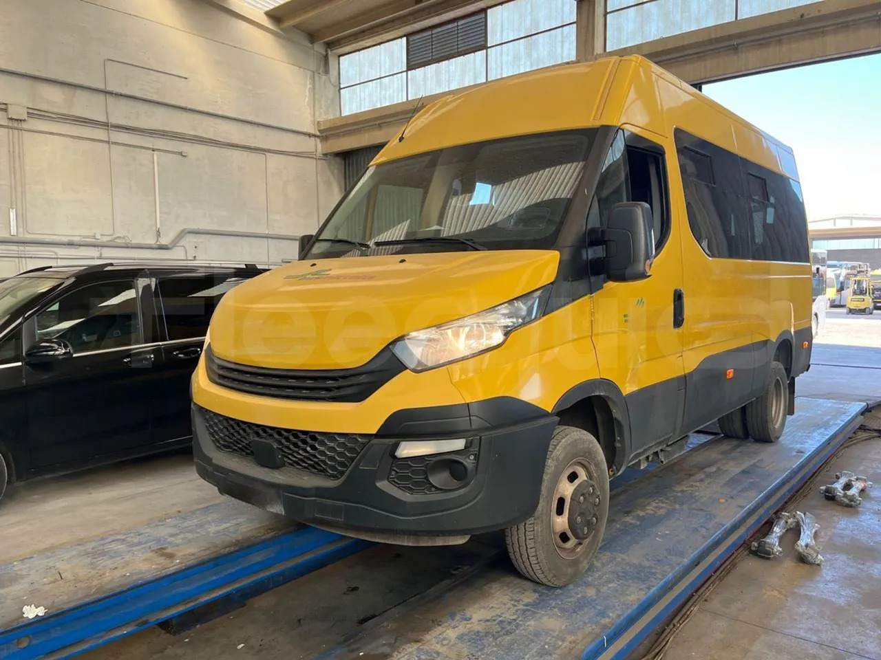 Iveco Daily - Bus scolaire: photos 4 Iveco Daily - Bus scolaire: photos 4
