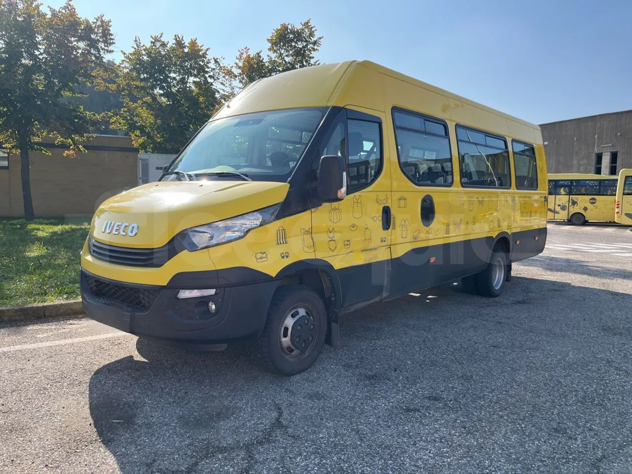 Iveco Daily - Bus scolaire: photos 4 Iveco Daily - Bus scolaire: photos 4