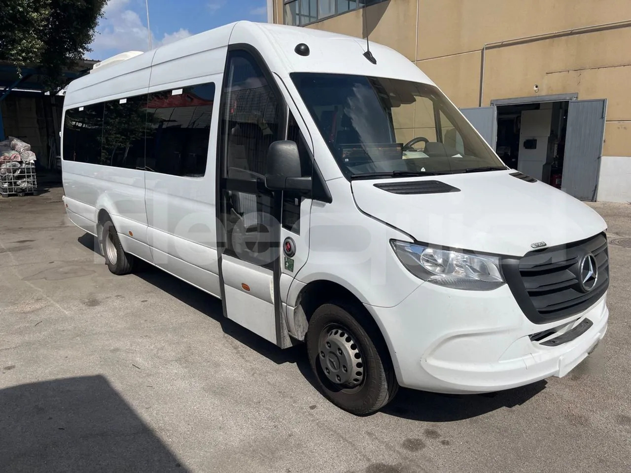 Mercedes-Benz Sprinter - Autocar: photos 1 Mercedes-Benz Sprinter - Autocar: photos 1