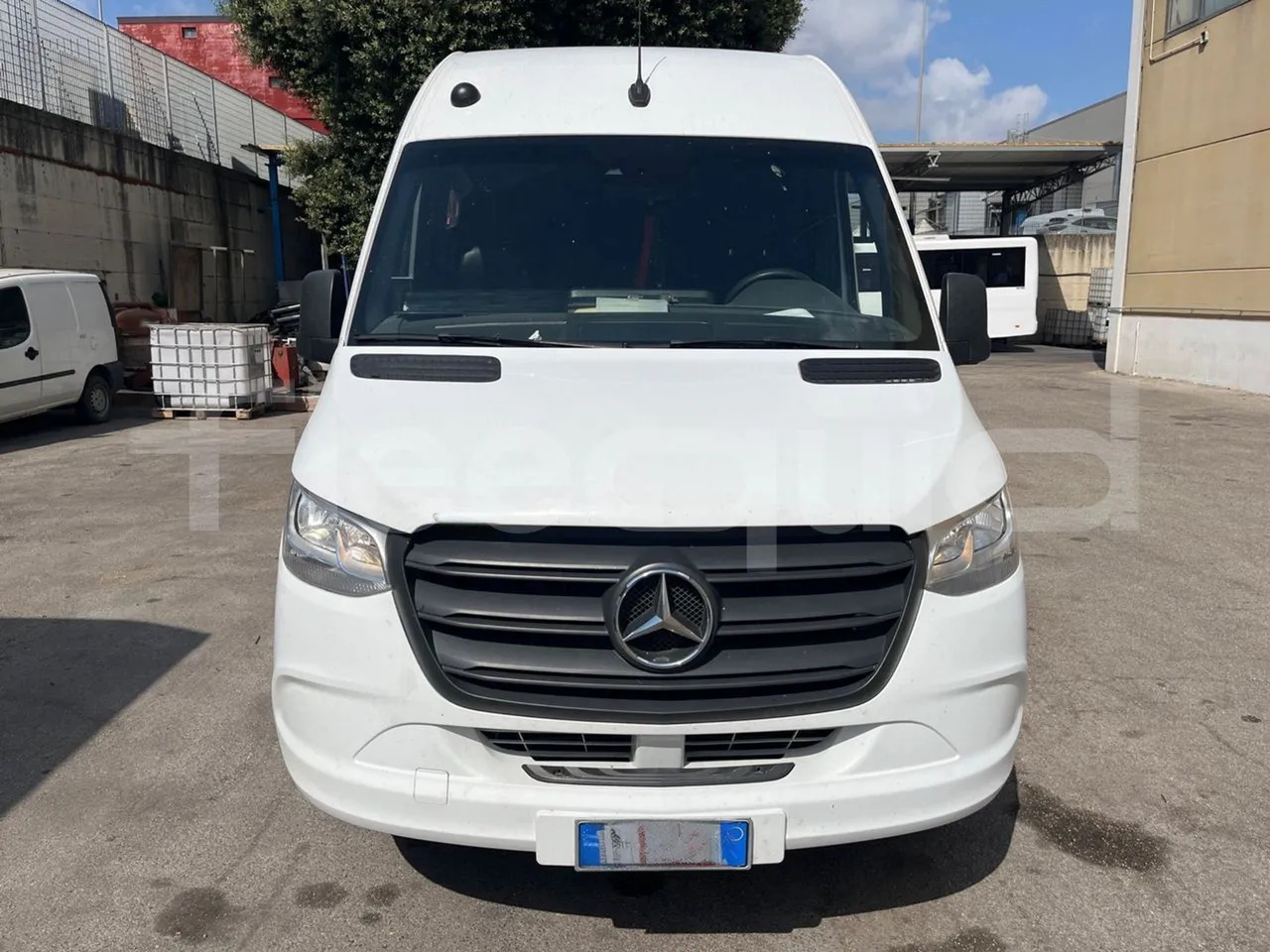 Mercedes-Benz Sprinter - Autocar: photos 2 Mercedes-Benz Sprinter - Autocar: photos 2