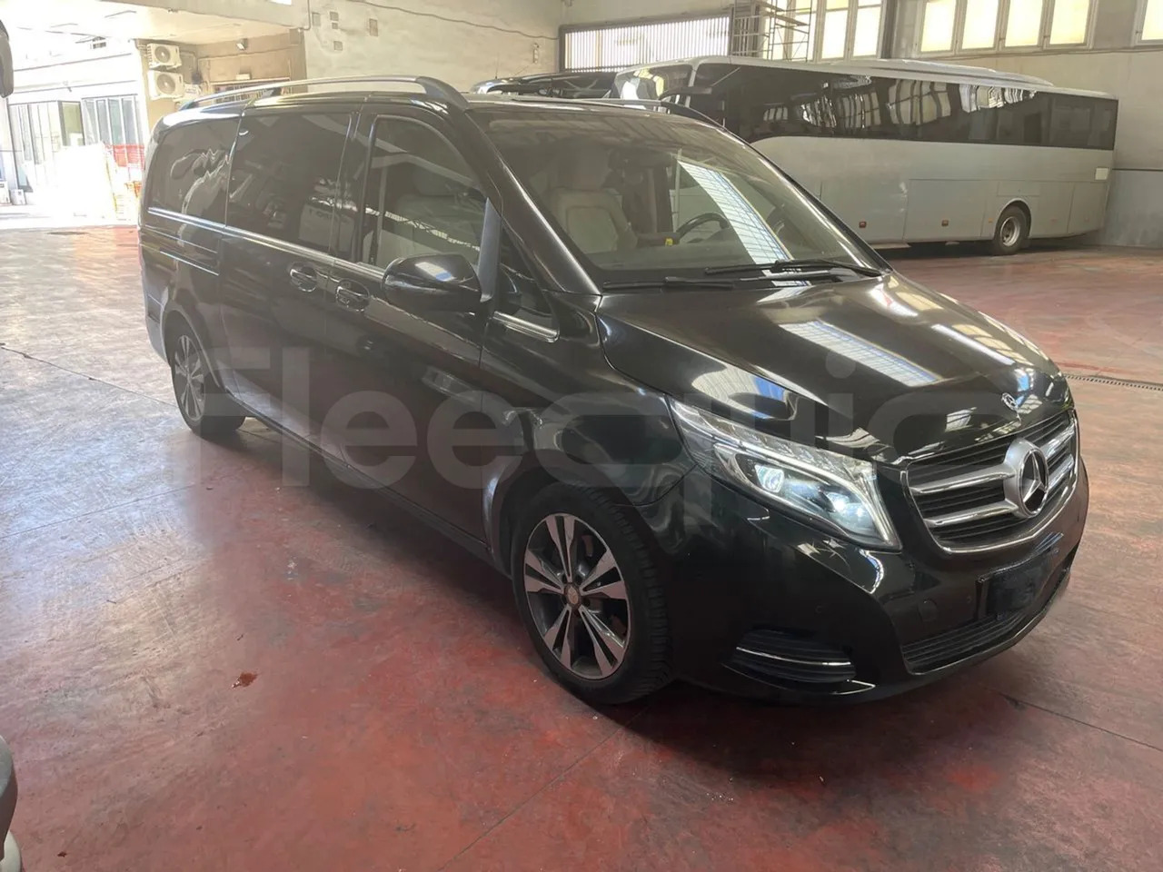 Minibus, Transport de personnes Mercedes-Benz Viano: photos 1