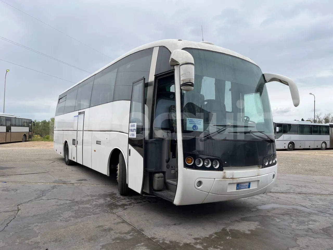 Volvo B12 - Autocar: photos 1 Volvo B12 - Autocar: photos 1