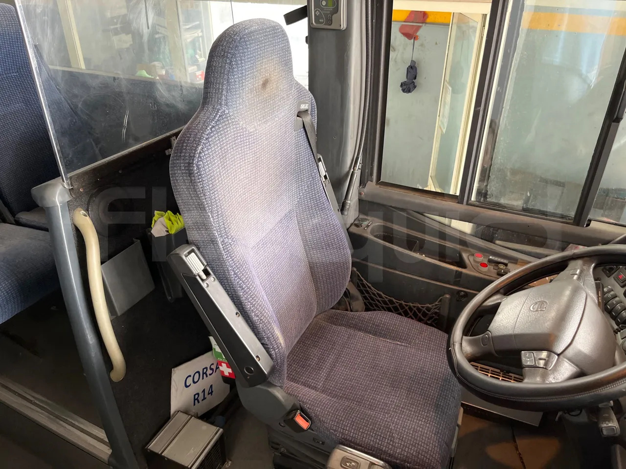 Autocar Volvo B12: photos 17