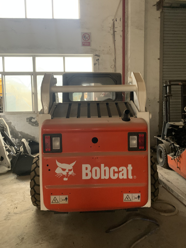 BOBCAT S185 - Mini chargeuse: photos 5 BOBCAT S185 - Mini chargeuse: photos 5