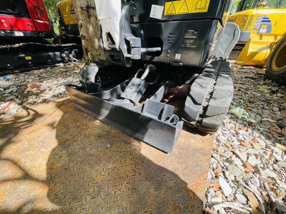 Bobcat 320Z - Mini chargeuse: photos 2 Bobcat 320Z - Mini chargeuse: photos 2