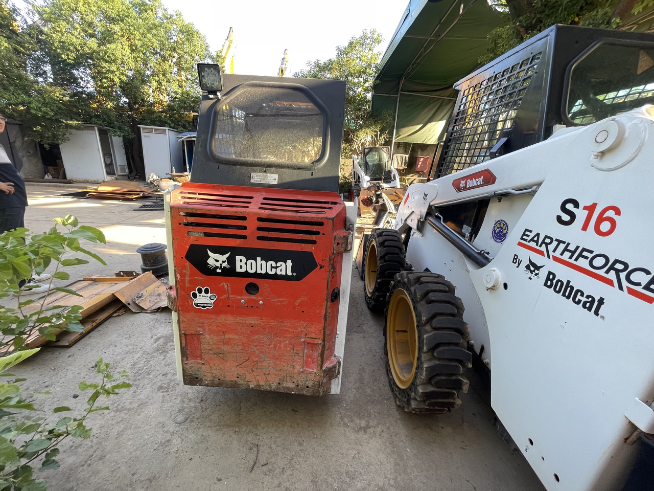 Bobcat S70 Skid-Steer Loader - Mini chargeuse: photos 2 Bobcat S70 Skid-Steer Loader - Mini chargeuse: photos 2