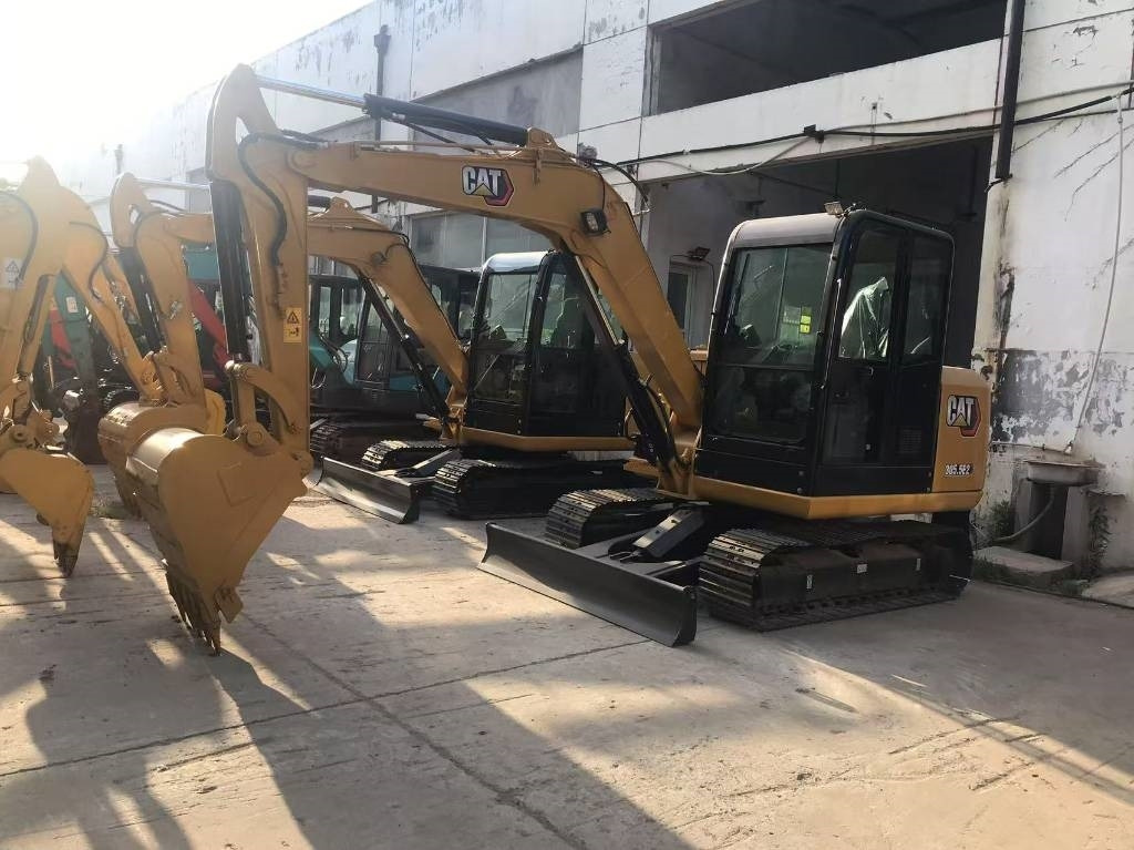 CAT 305.5E2 - Pelle sur chenille: photos 4 CAT 305.5E2 - Pelle sur chenille: photos 4