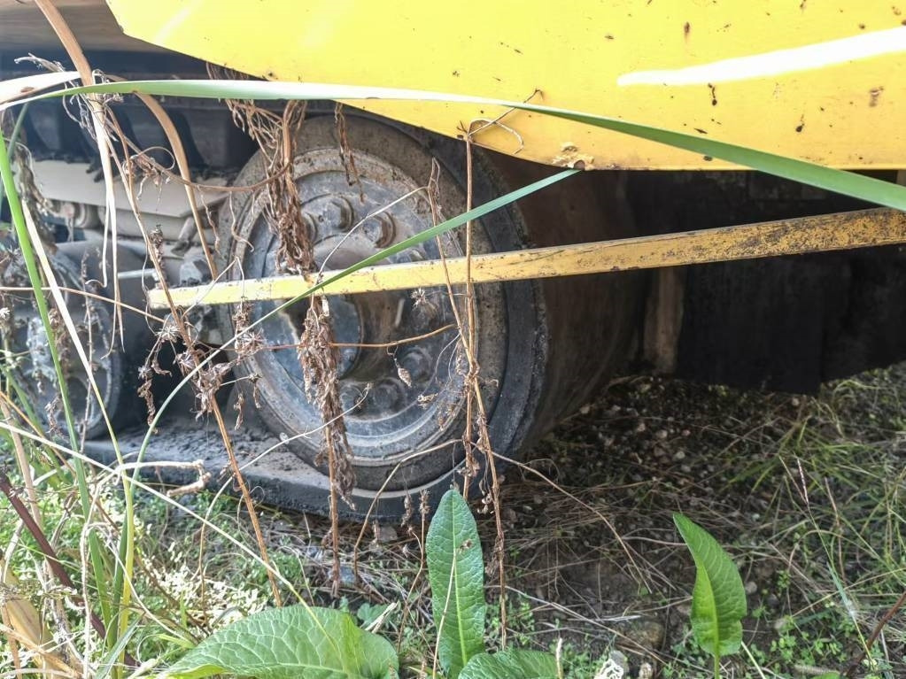 CAT AP655F - Finisseur: photos 5 CAT AP655F - Finisseur: photos 5