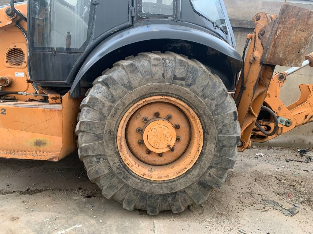 Case 580 M - Tractopelle: photos 3 Case 580 M - Tractopelle: photos 3