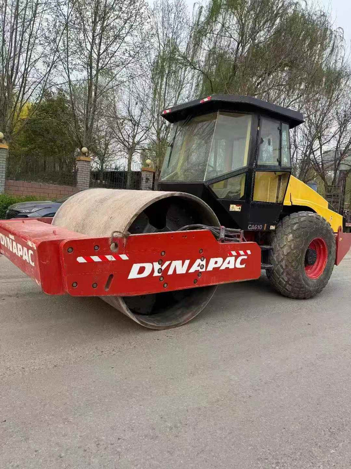DYNAPAC CA610D - Rouleau compresseur: photos 1 DYNAPAC CA610D - Rouleau compresseur: photos 1