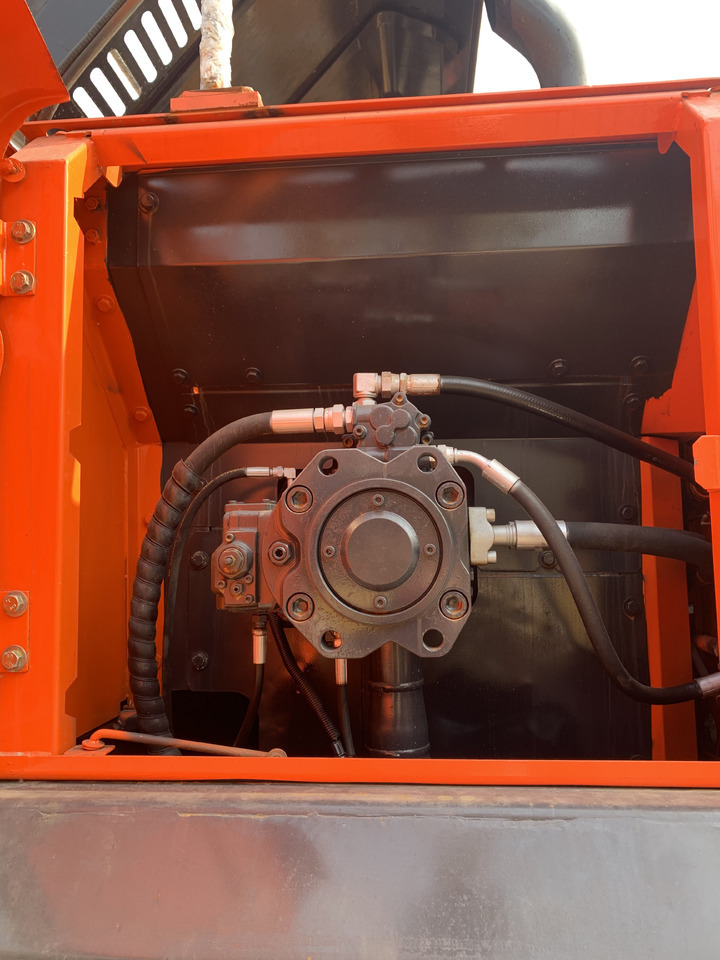 Doosan DX300LC-9C - Pelle: photos 3 Doosan DX300LC-9C - Pelle: photos 3