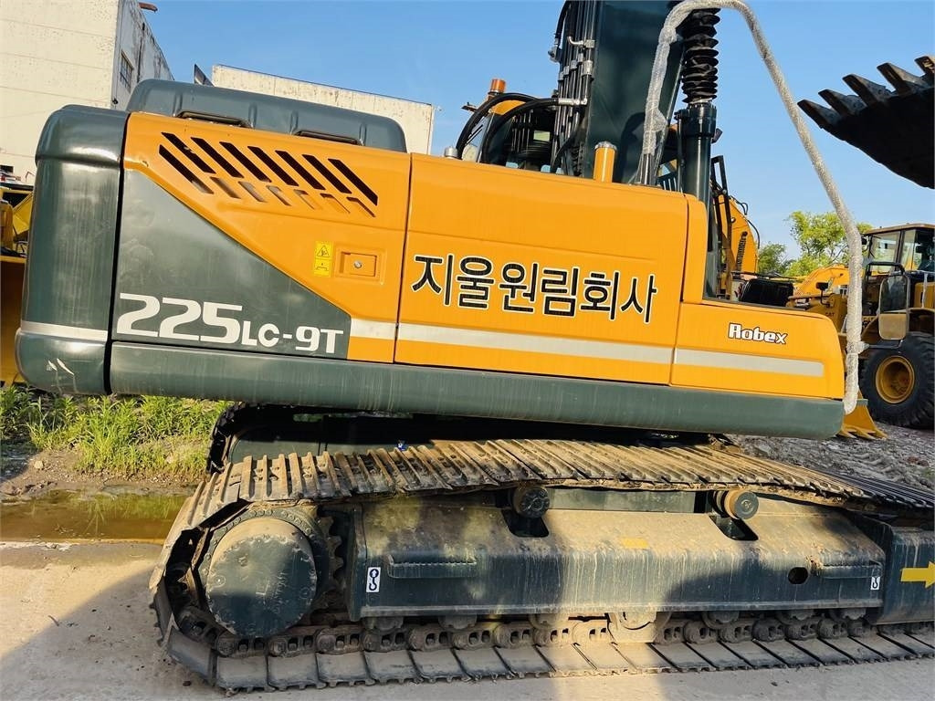 Hyundai 225 lc 9t - Pelle sur chenille: photos 2 Hyundai 225 lc 9t - Pelle sur chenille: photos 2