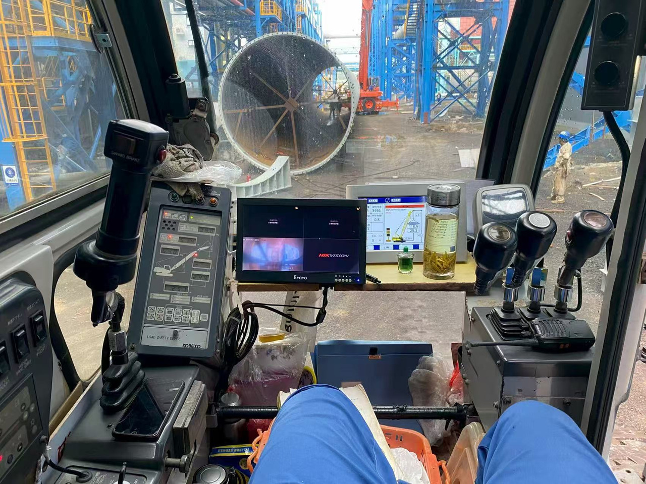 Kobelco 7200 - Grue sur chenilles: photos 3 Kobelco 7200 - Grue sur chenilles: photos 3