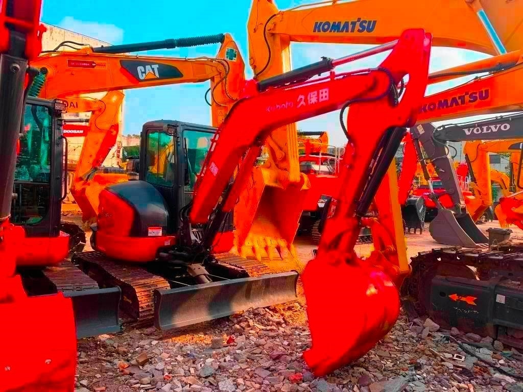 Kubota KX 163-5 - Mini pelle: photos 1 Kubota KX 163-5 - Mini pelle: photos 1