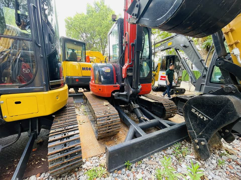 Kubota U55-4 - Mini pelle: photos 2 Kubota U55-4 - Mini pelle: photos 2