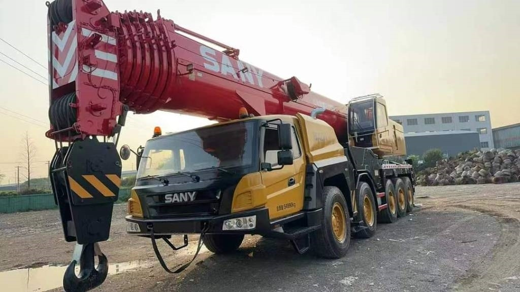 Sany STC 1000 S - Grue tout-terrain: photos 3 Sany STC 1000 S - Grue tout-terrain: photos 3