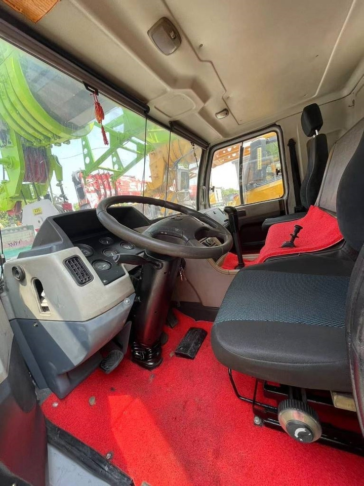 Zoomlion ZTC251V - Grue mobile: photos 4 Zoomlion ZTC251V - Grue mobile: photos 4