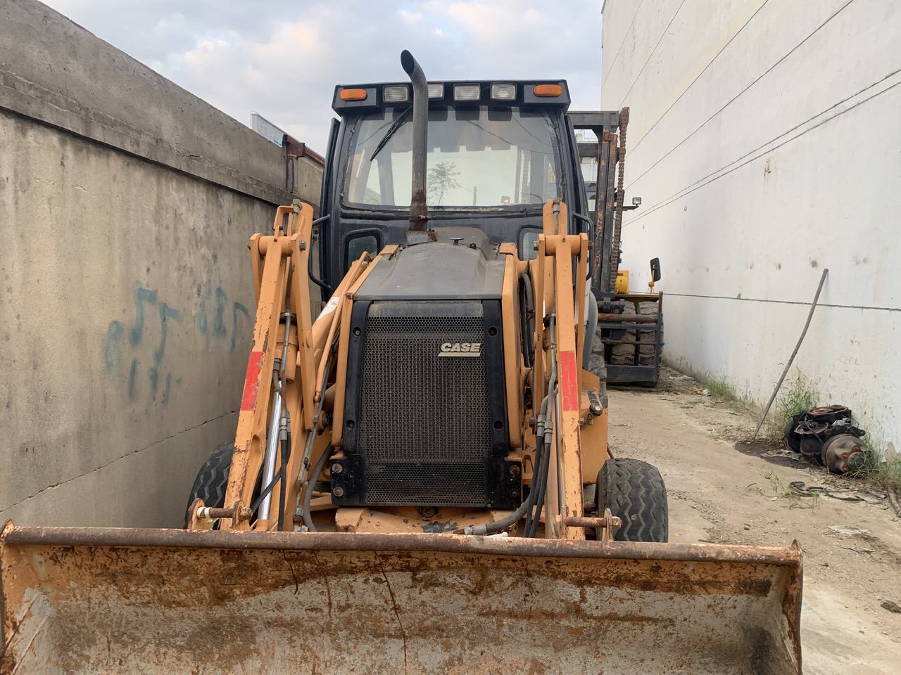 Case 580M - Tractopelle: photos 1 Case 580M - Tractopelle: photos 1