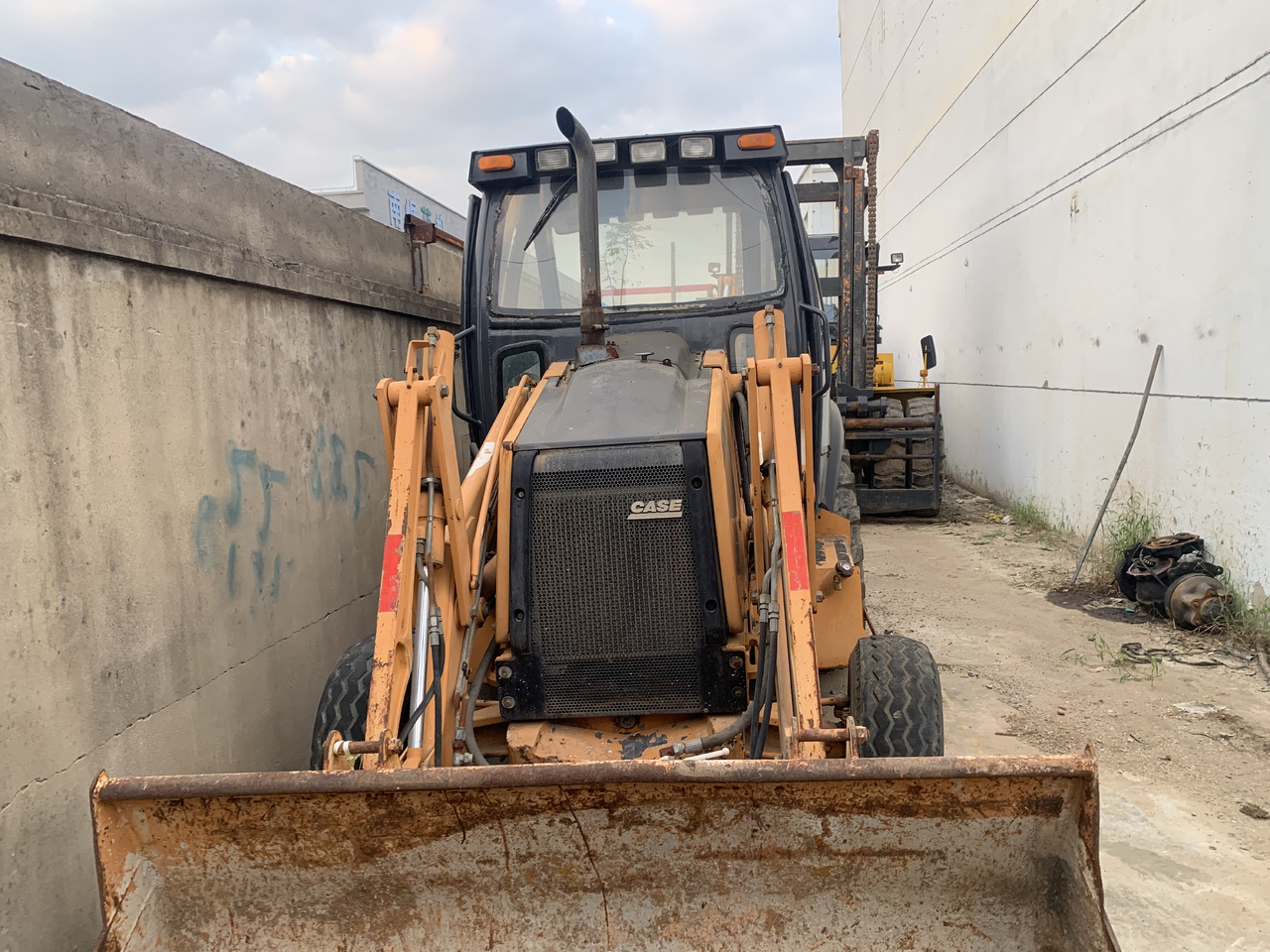 Case 580M - Tractopelle: photos 2 Case 580M - Tractopelle: photos 2
