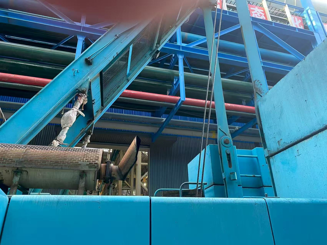 Kobelco 7200 - Grue sur chenilles: photos 5 Kobelco 7200 - Grue sur chenilles: photos 5