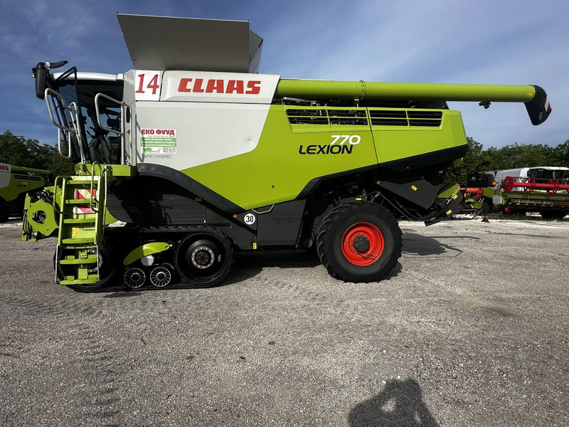 Claas Lexion 770 TT 4X4 CEMOS - Moissonneuse-batteuse: photos 2 Claas Lexion 770 TT 4X4 CEMOS - Moissonneuse-batteuse: photos 2