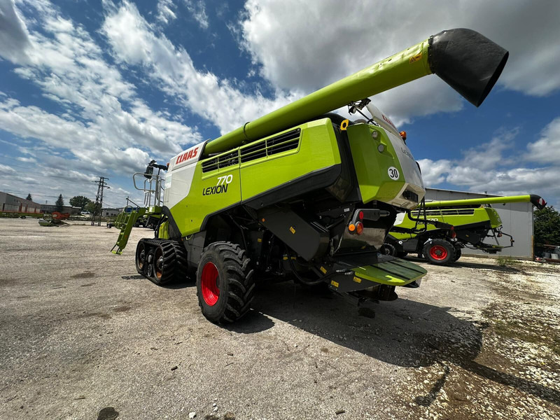 Claas Lexion 770 TT - Moissonneuse-batteuse: photos 5 Claas Lexion 770 TT - Moissonneuse-batteuse: photos 5