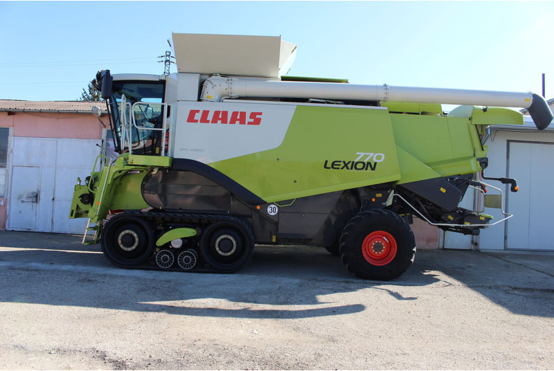 Claas Lexion 770 TT - Moissonneuse-batteuse: photos 3 Claas Lexion 770 TT - Moissonneuse-batteuse: photos 3