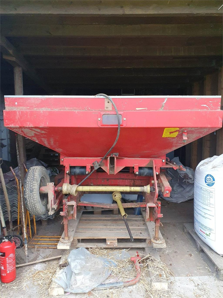 Bredal B2 LIFTOPHÆNGT - Distributeur d'engrais: photos 2 Bredal B2 LIFTOPHÆNGT - Distributeur d'engrais: photos 2