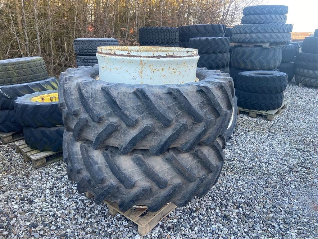 Firestone 600/65X38 - Pneu: photos 1 Firestone 600/65X38 - Pneu: photos 1
