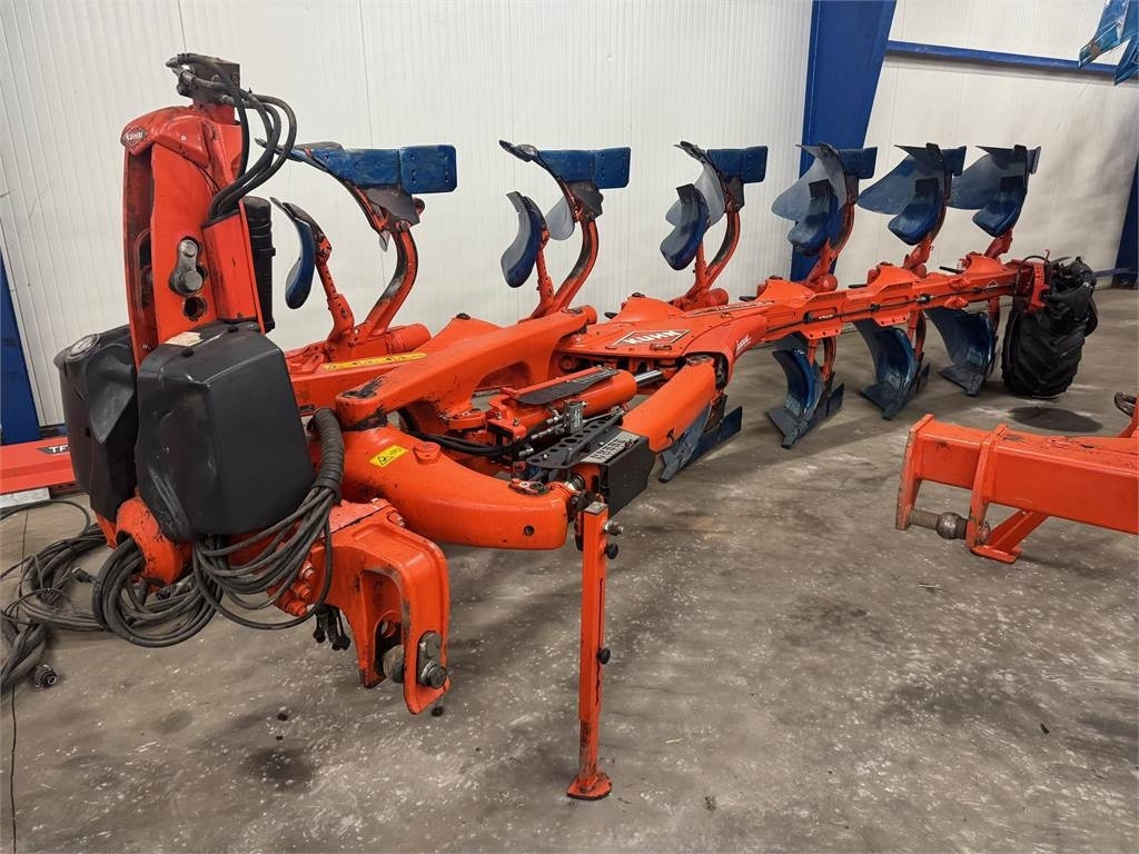 Kuhn VM L-NSH 5+1 ON LAND - Charrue: photos 1 Kuhn VM L-NSH 5+1 ON LAND - Charrue: photos 1