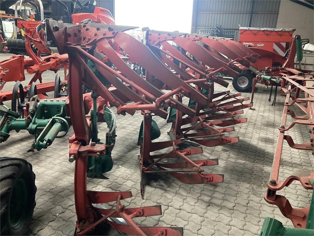 Kverneland EG 100-200-30 PLOV - Charrue: photos 4 Kverneland EG 100-200-30 PLOV - Charrue: photos 4