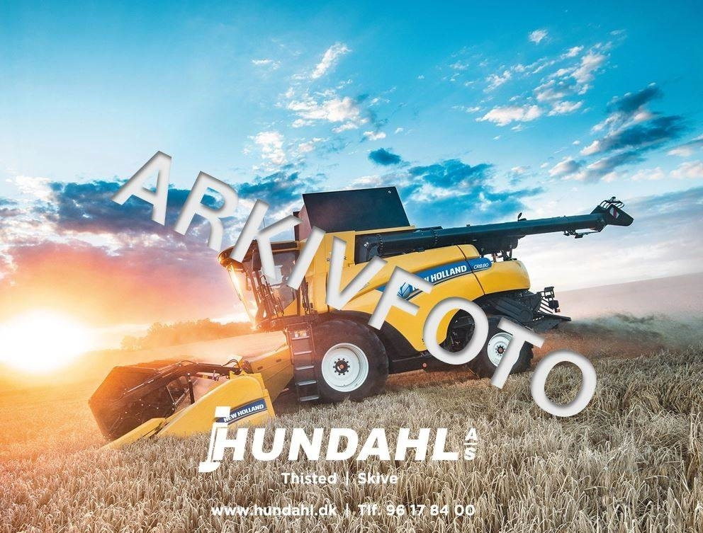 New Holland CR8.90 ST5 EMEA 14.5 - Moissonneuse-batteuse: photos 1 New Holland CR8.90 ST5 EMEA 14.5 - Moissonneuse-batteuse: photos 1