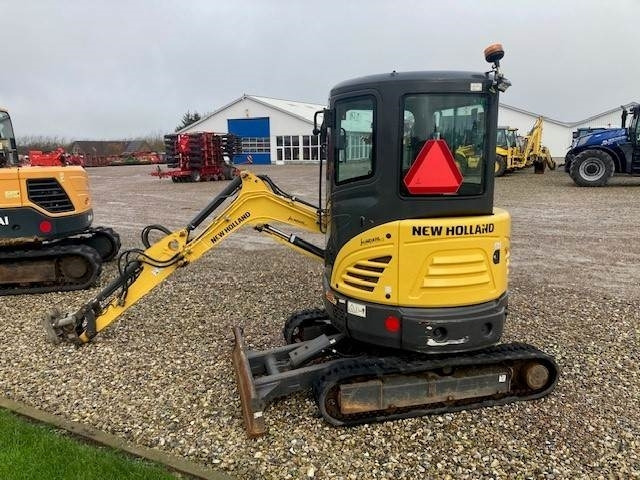 New Holland E26C minigraver - Mini pelle: photos 3 New Holland E26C minigraver - Mini pelle: photos 3
