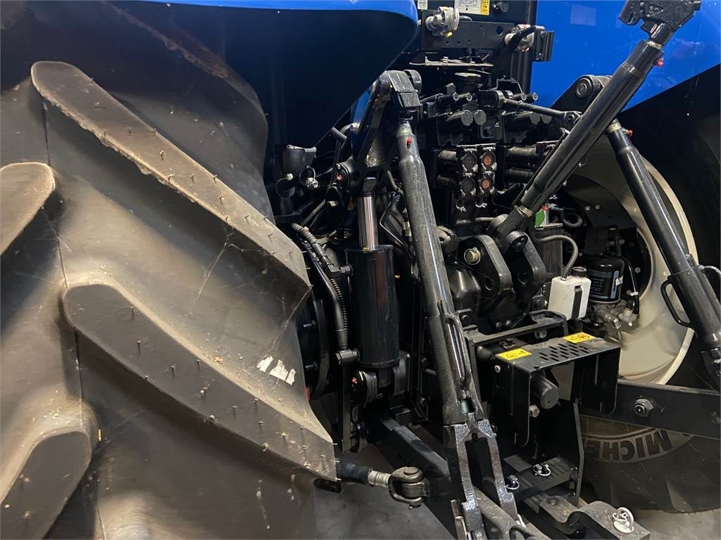 New Holland T7.215S STAGE V - Tracteur agricole: photos 3 New Holland T7.215S STAGE V - Tracteur agricole: photos 3