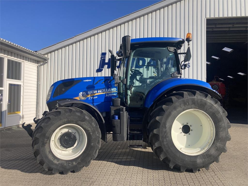 New Holland T7.225 AC MY 18 - Tracteur agricole: photos 1 New Holland T7.225 AC MY 18 - Tracteur agricole: photos 1