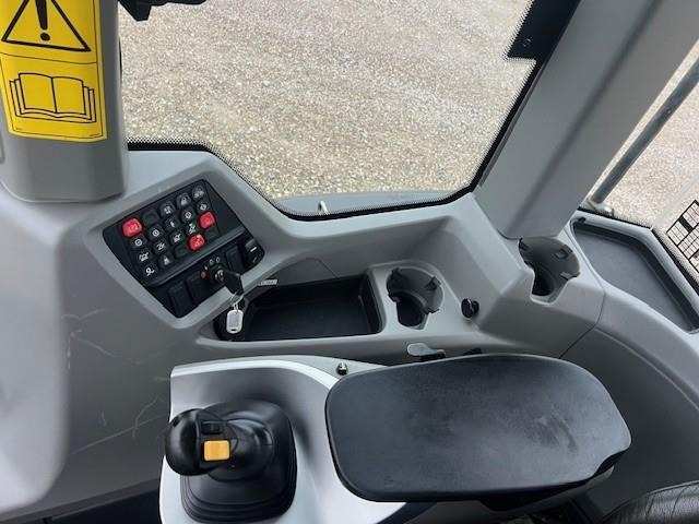 Chargeuse sur pneus New Holland W190D ZB T4B: photos 6