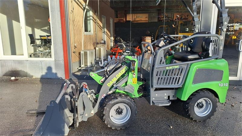 Danloader 1010E - Valet de ferme: photos 1 Danloader 1010E - Valet de ferme: photos 1