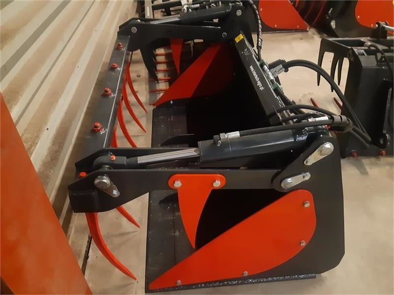 Eurotrac W11 - Godet pour chargeur: photos 1 Eurotrac W11 - Godet pour chargeur: photos 1